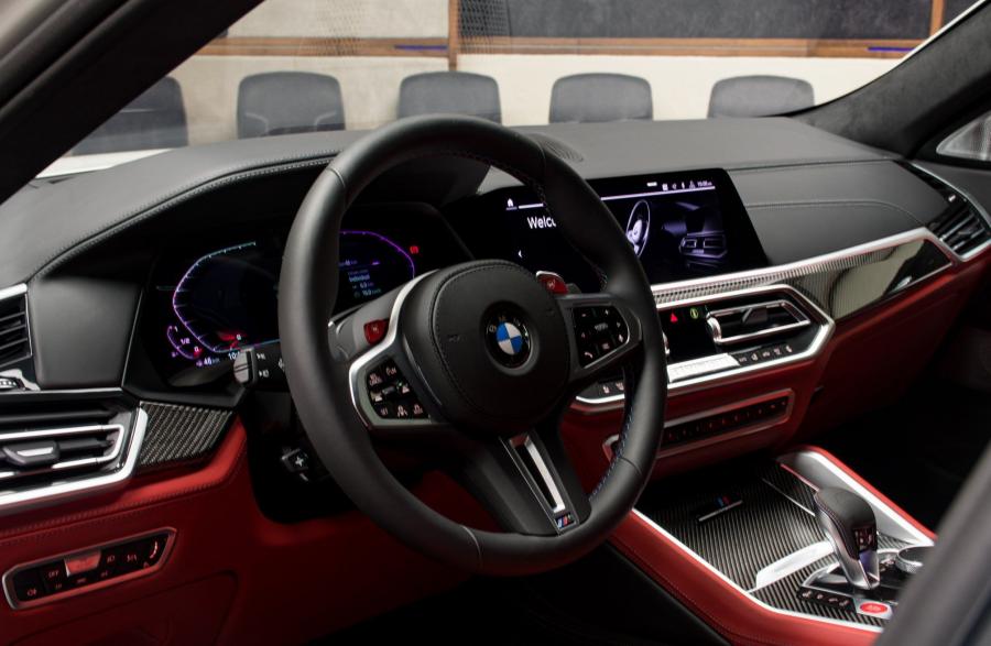 Торпедо BMW X6 M Competition (F96) 2020 года  (UAE) (фото 18 из 41)